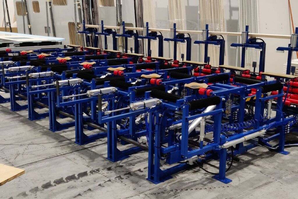 banchi pneumatici con alimentazione elettrica o ad aria compressa e movimentazione manuale o pneumatica