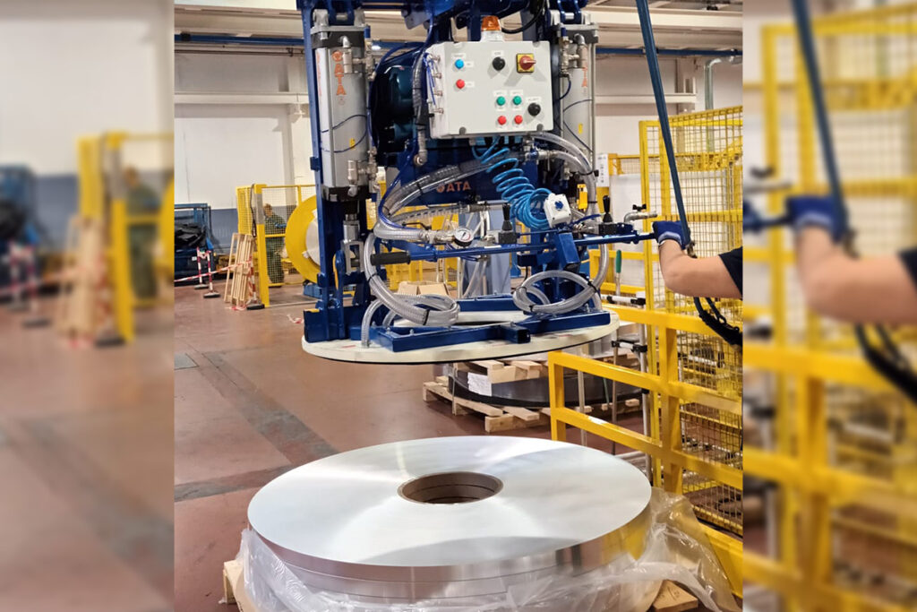 Ventose realizzate per colis con alimentazione elettrica o ad aria compressa e ribaltamento versione elettrica o pneumatica